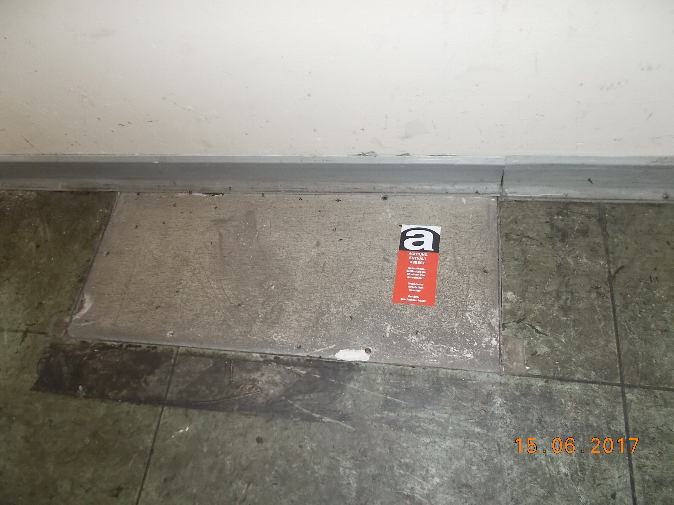 Floor-flex panels, PVC flooring with asbestos | © CRB Analyse Service GmbH